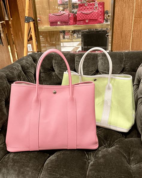 french carrying hermes garden party tote|garden party 30 vs 36.